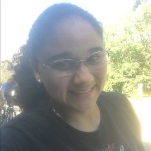 Meet your Posher, Aline